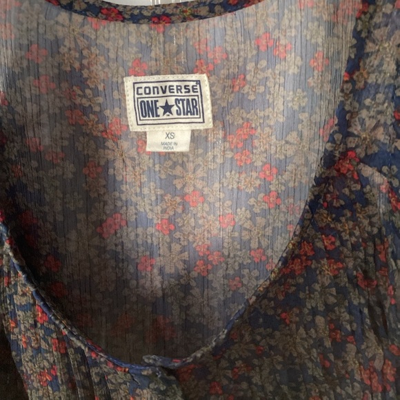 Converse sheer pintuck floral tank -XS - Picture 2 of 3